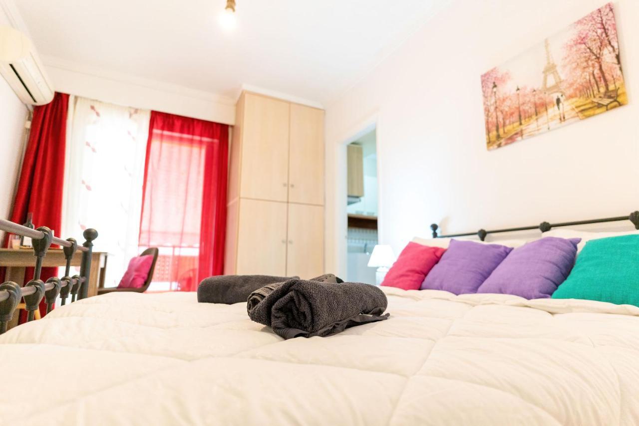 Maria'S Apartment Δίπλα Στο Νοσοκομείο Παίδων Και Στο Λαϊκό Athena Bagian luar foto
